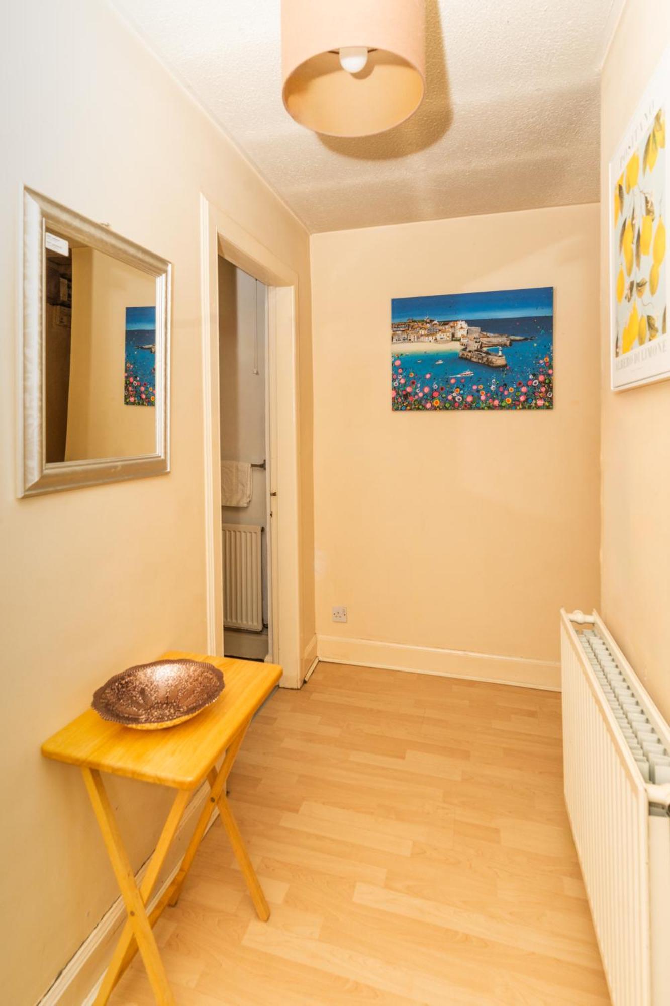 Charming 2bd Flat 10 Minutes To Castle Edinburgh